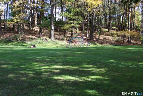 18 Topfield Road Danbury CT 06811