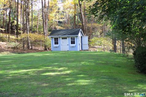 18 Topfield Road Danbury CT 06811