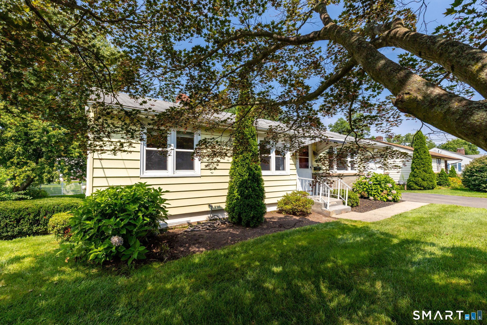 632 Circular Avenue Hamden CT 06514