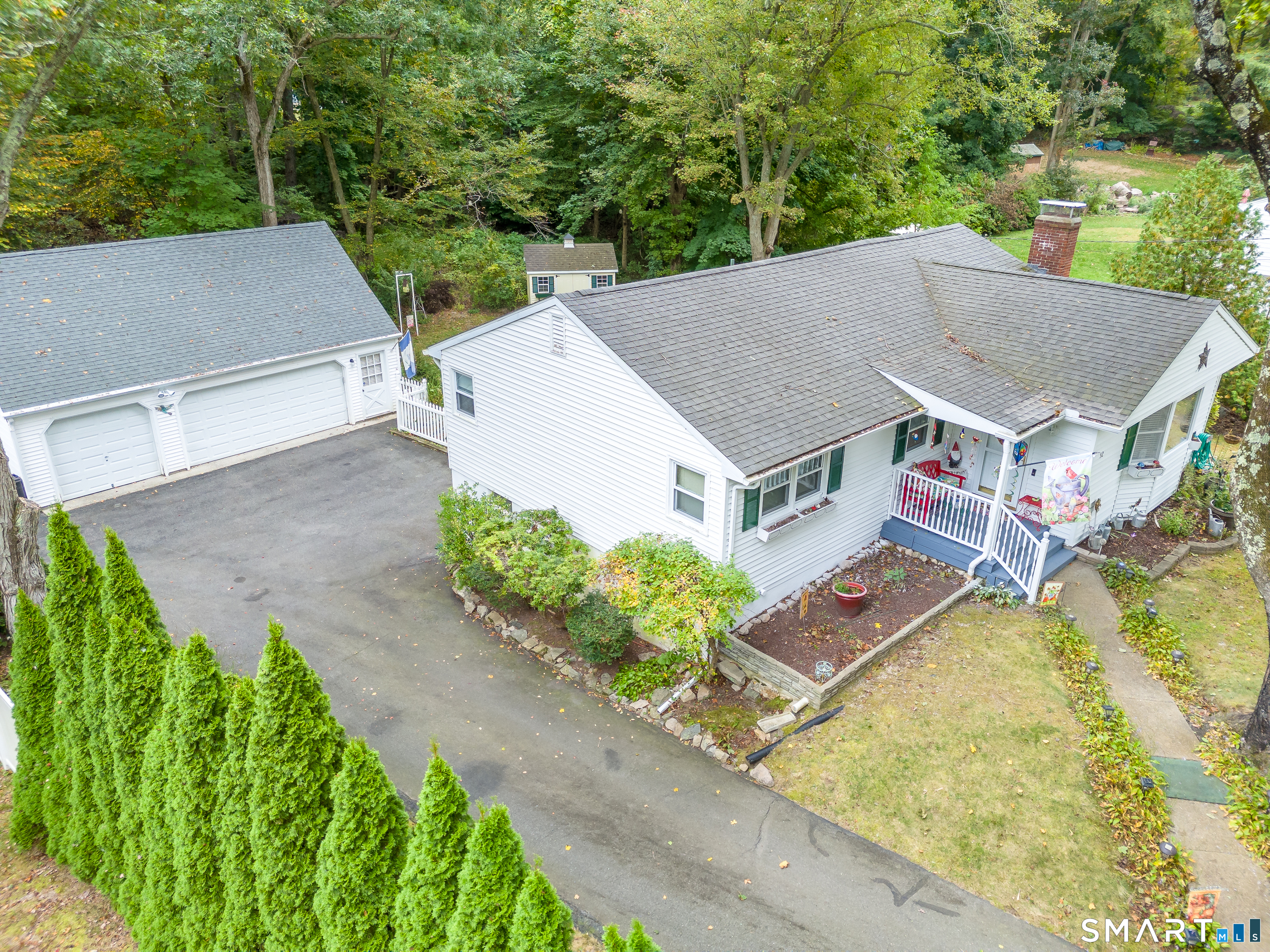 32 Richard Road Ledyard CT 06335