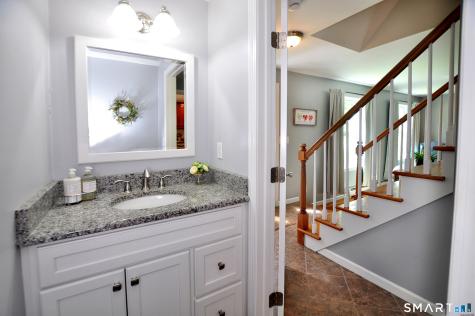 22 Pebblebrook Windsor CT 06095