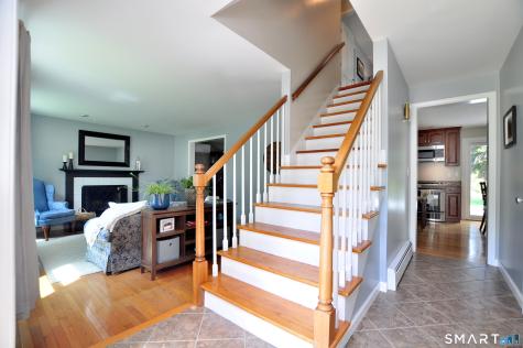 22 Pebblebrook Windsor CT 06095