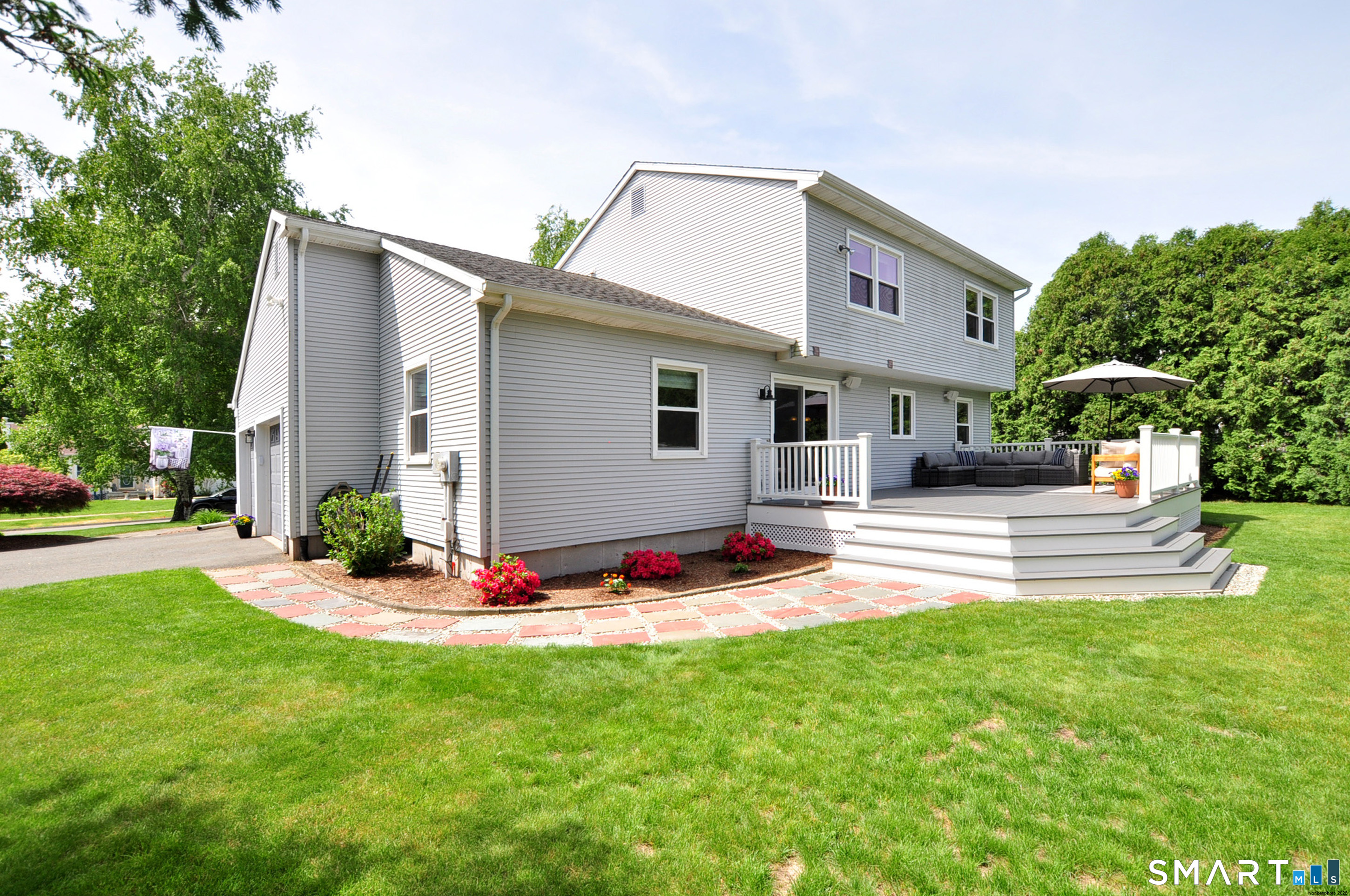 22 Pebblebrook Windsor CT 06095