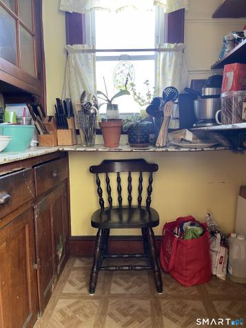 1924 Stratfield Road Fairfield CT 06825