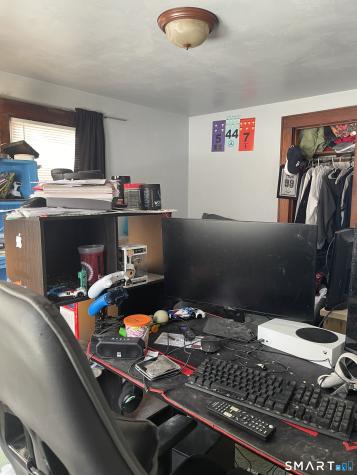 1924 Stratfield Road Fairfield CT 06825