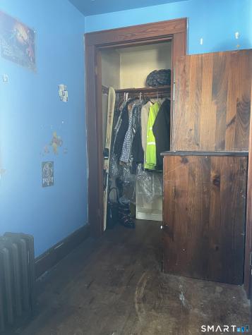 1924 Stratfield Road Fairfield CT 06825