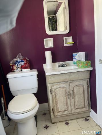 1924 Stratfield Road Fairfield CT 06825