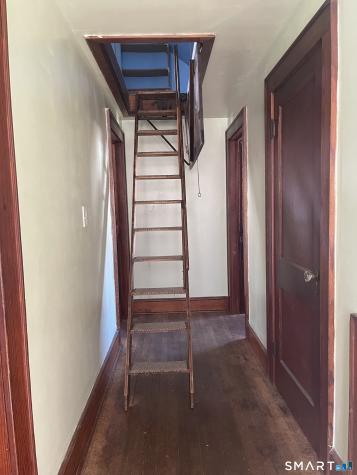 1924 Stratfield Road Fairfield CT 06825