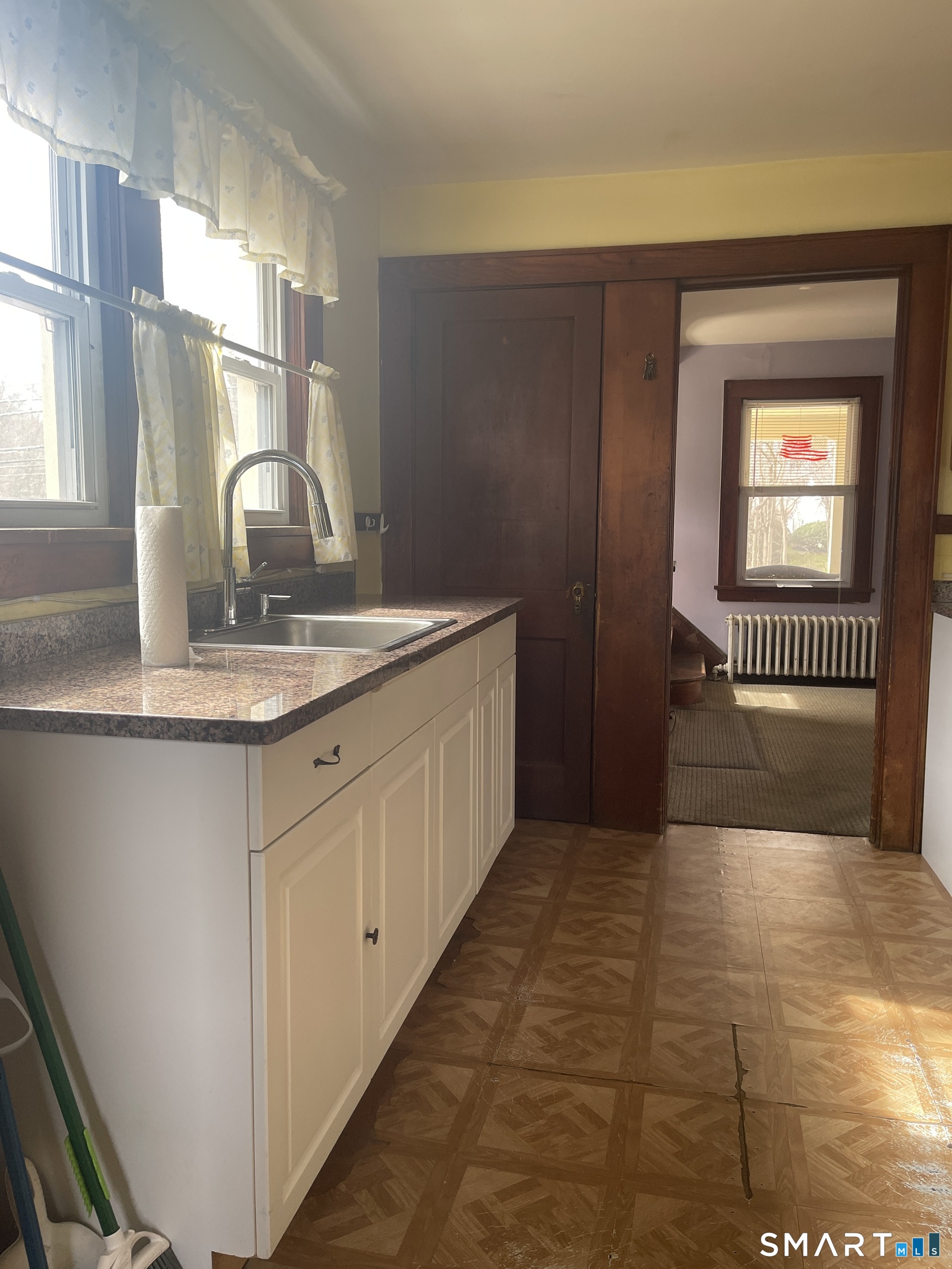 1924 Stratfield Road Fairfield CT 06825