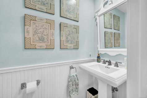 26 Cove Road Brookfield CT 06804