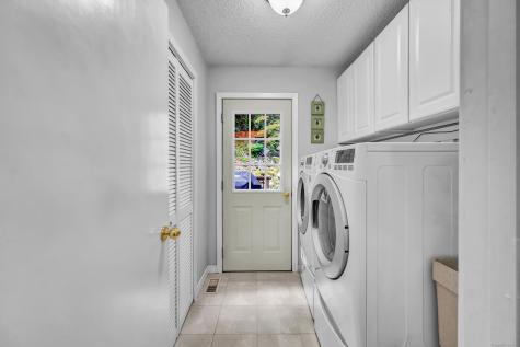 26 Cove Road Brookfield CT 06804