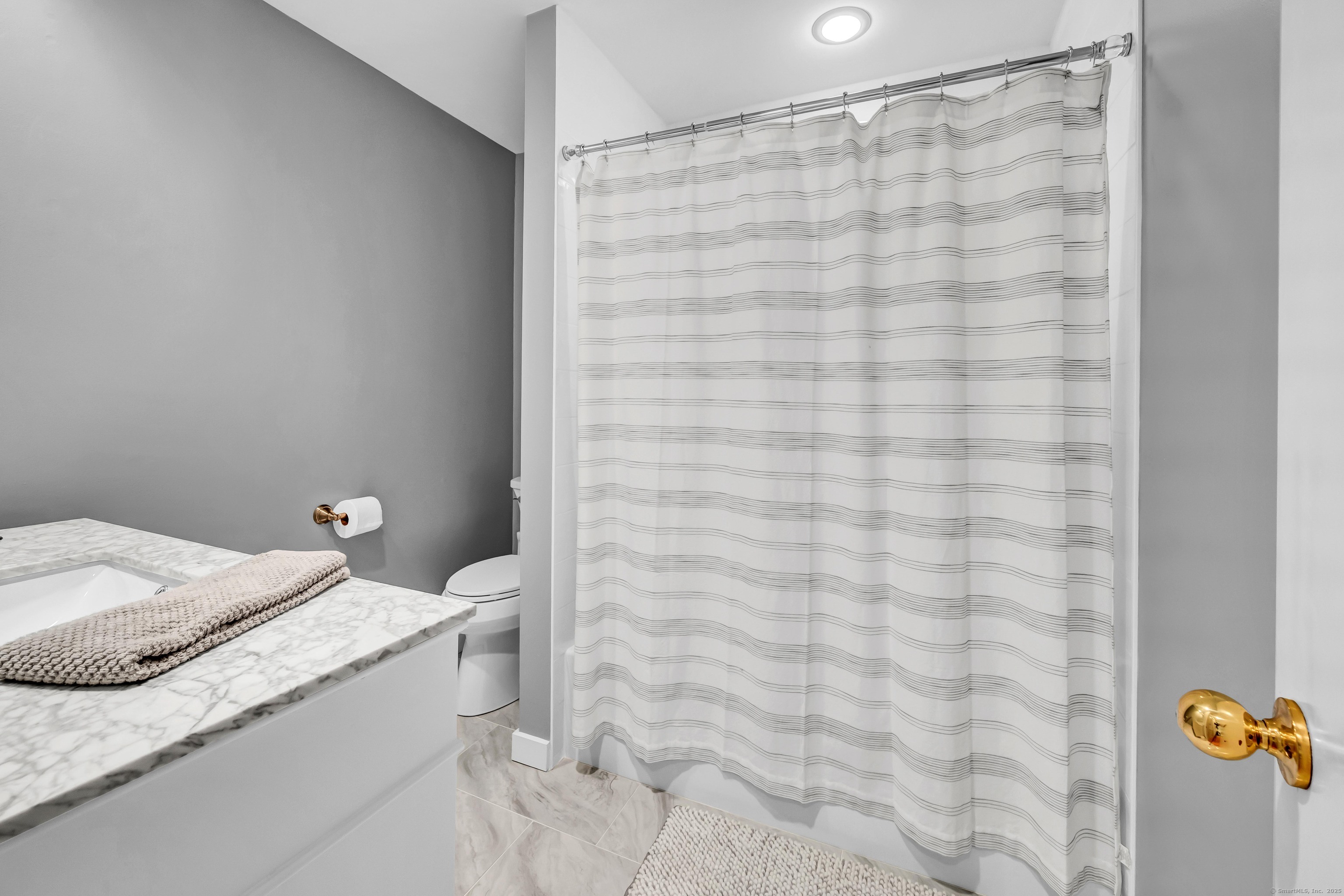 26 Cove Road Brookfield CT 06804