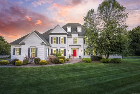 2 Charlotte Court Avon CT 06001