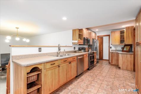 7 Colony Road Seymour CT 06483