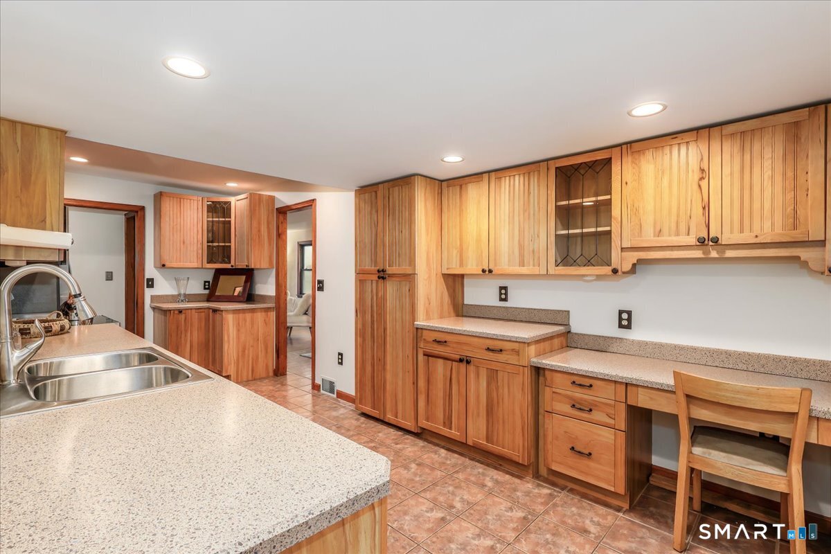 7 Colony Road Seymour CT 06483
