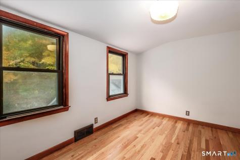 7 Colony Road Seymour CT 06483