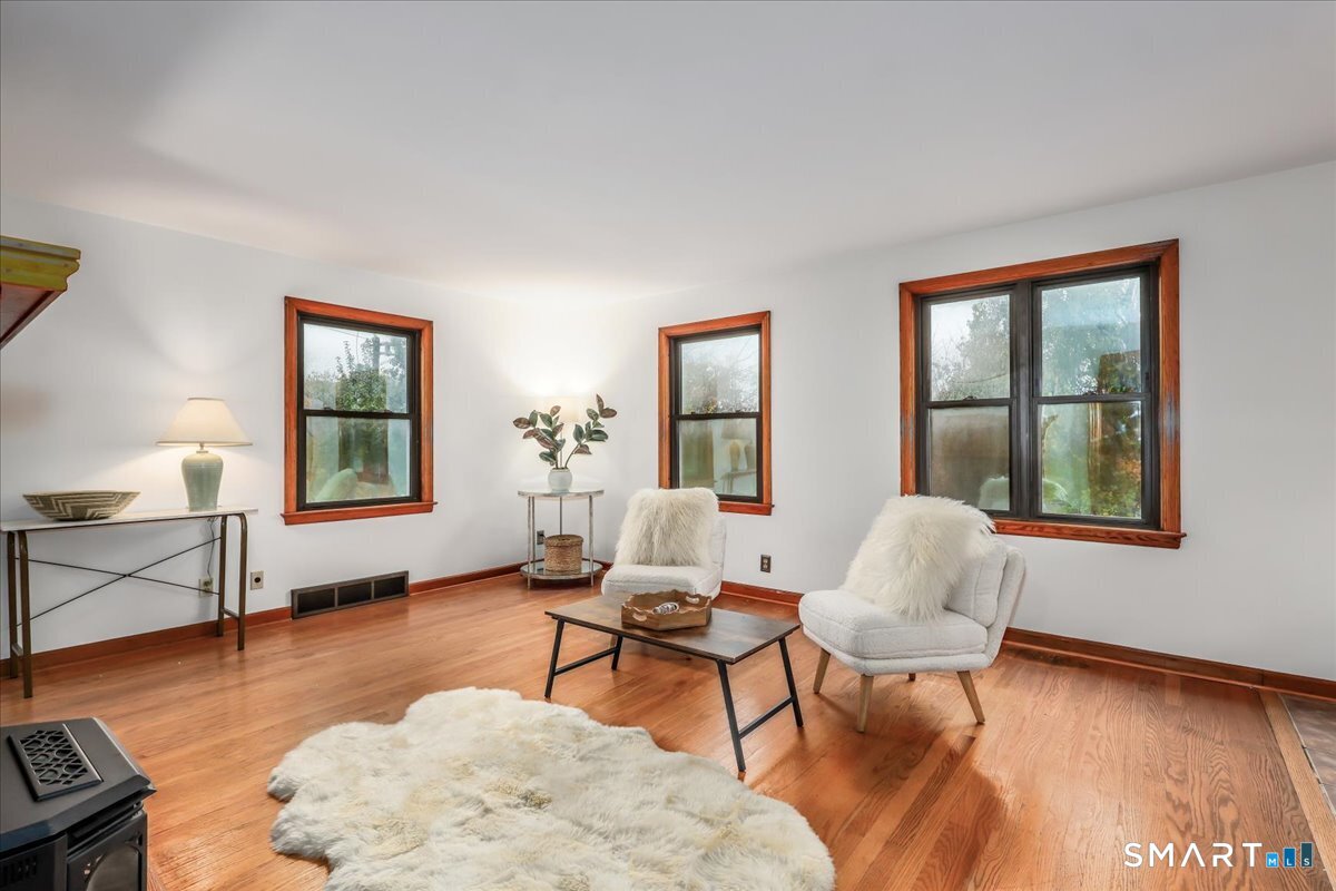 7 Colony Road Seymour CT 06483
