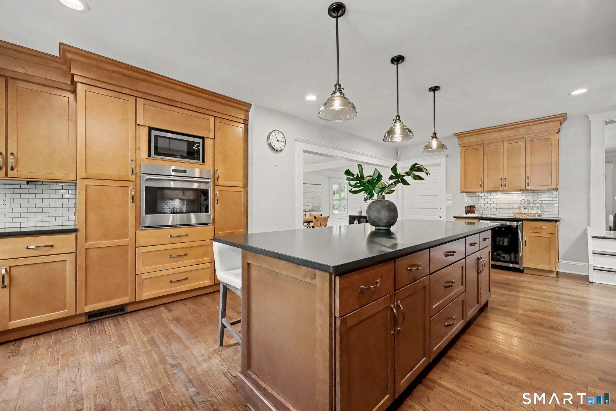 594 Stratfield Road Fairfield CT 06825