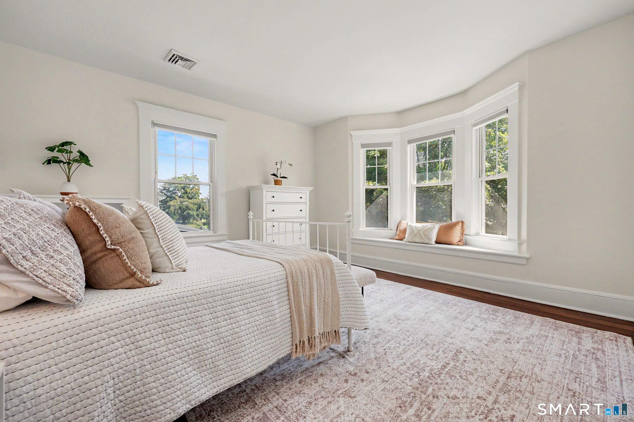 594 Stratfield Road Fairfield CT 06825