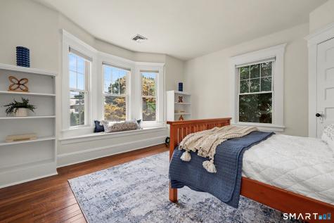 594 Stratfield Road Fairfield CT 06825