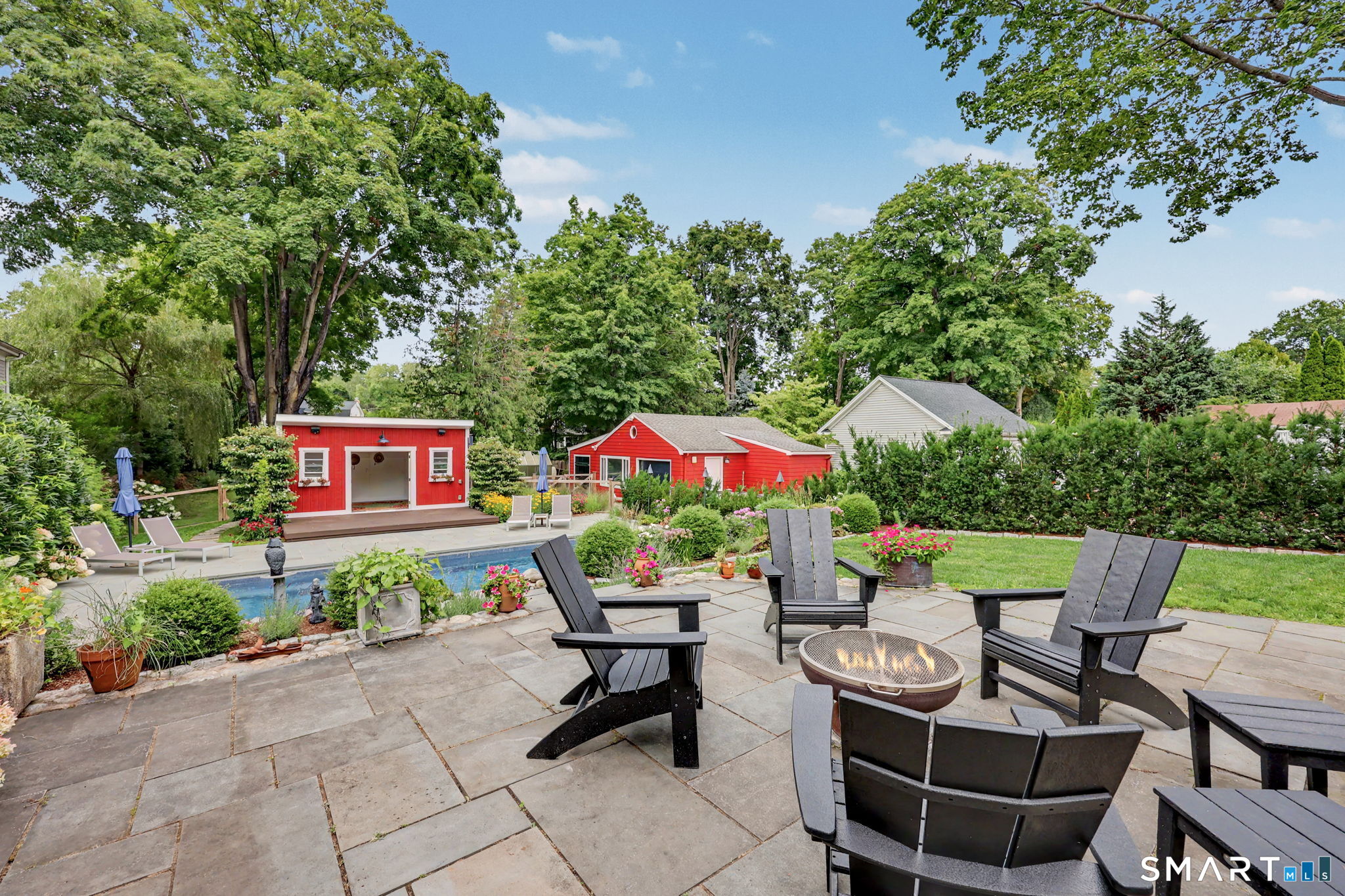 594 Stratfield Road Fairfield CT 06825