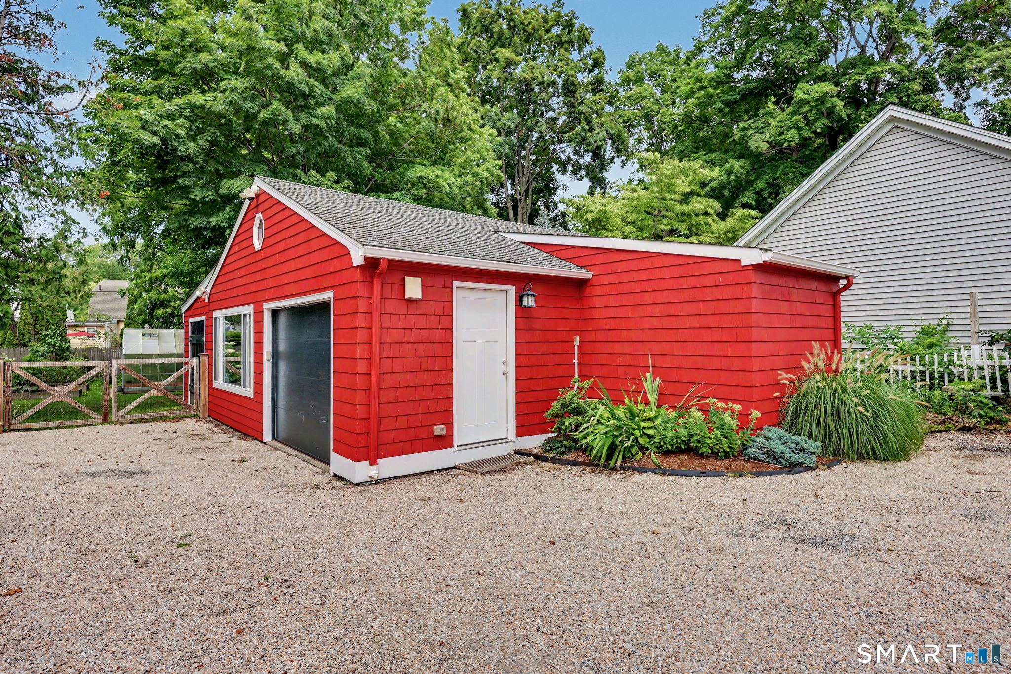 594 Stratfield Road Fairfield CT 06825