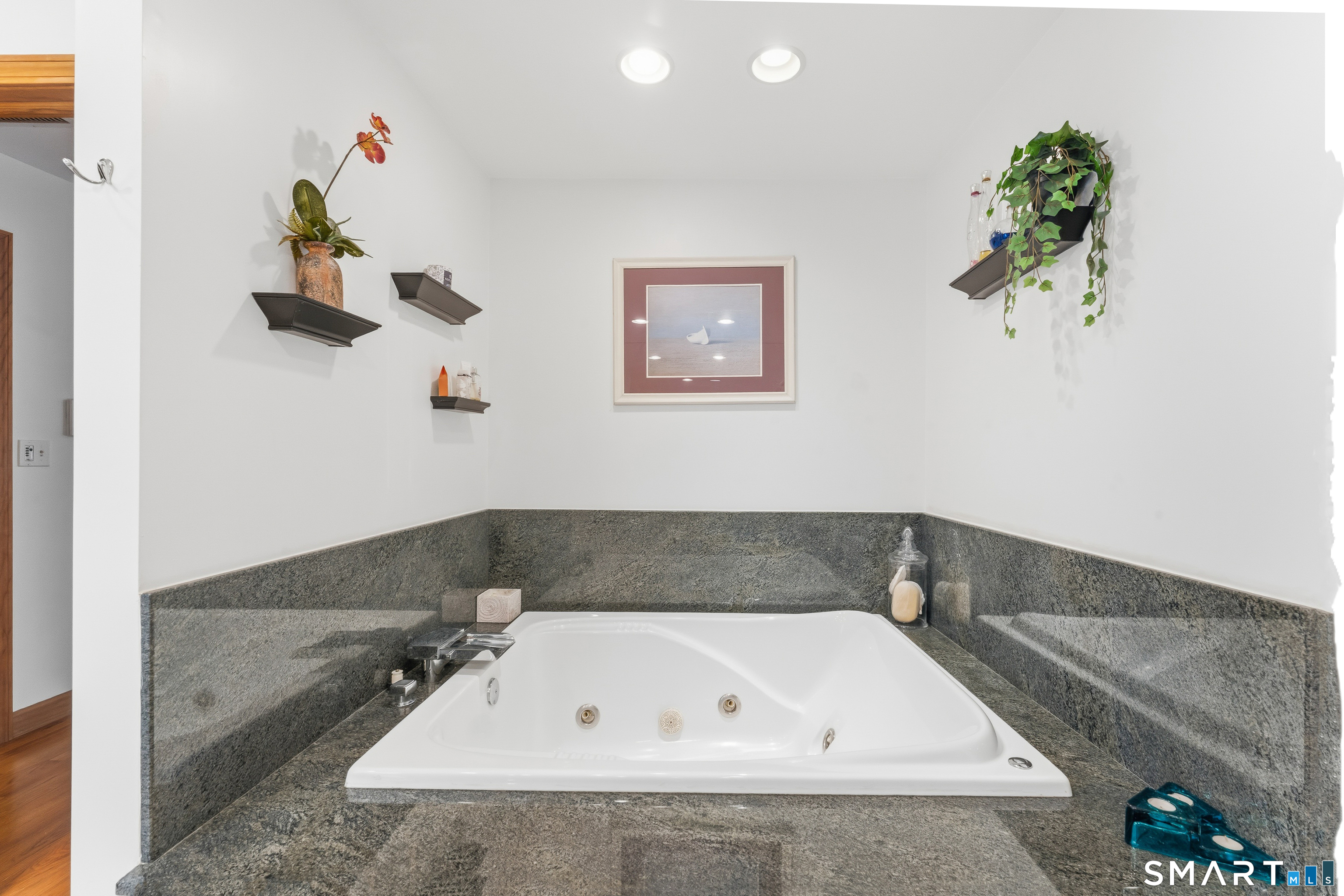 80 Mariner Circle Trumbull CT 06611