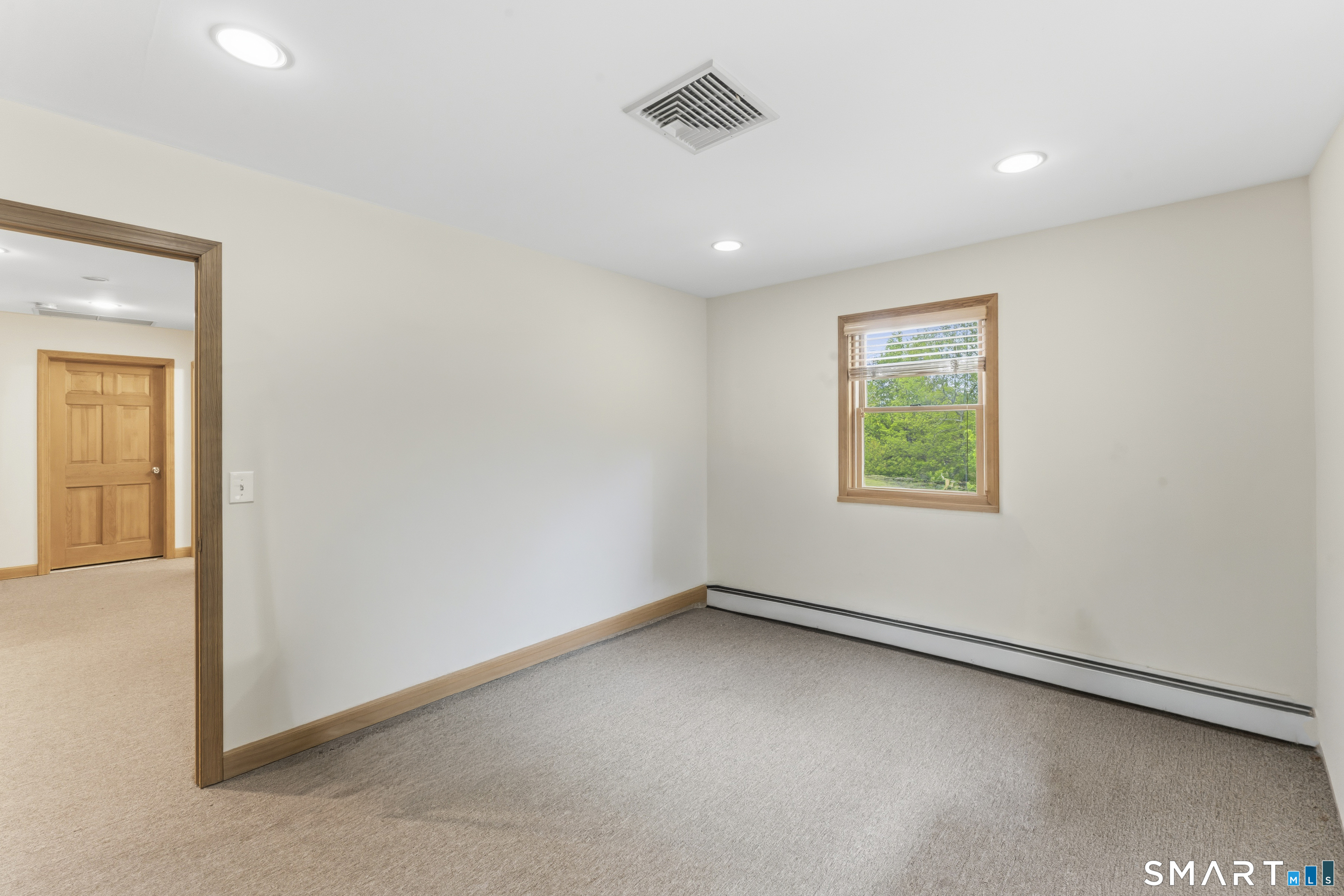 80 Mariner Circle Trumbull CT 06611