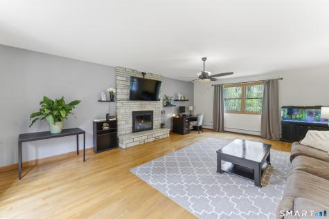 80 Mariner Circle Trumbull CT 06611