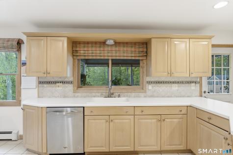 80 Mariner Circle Trumbull CT 06611