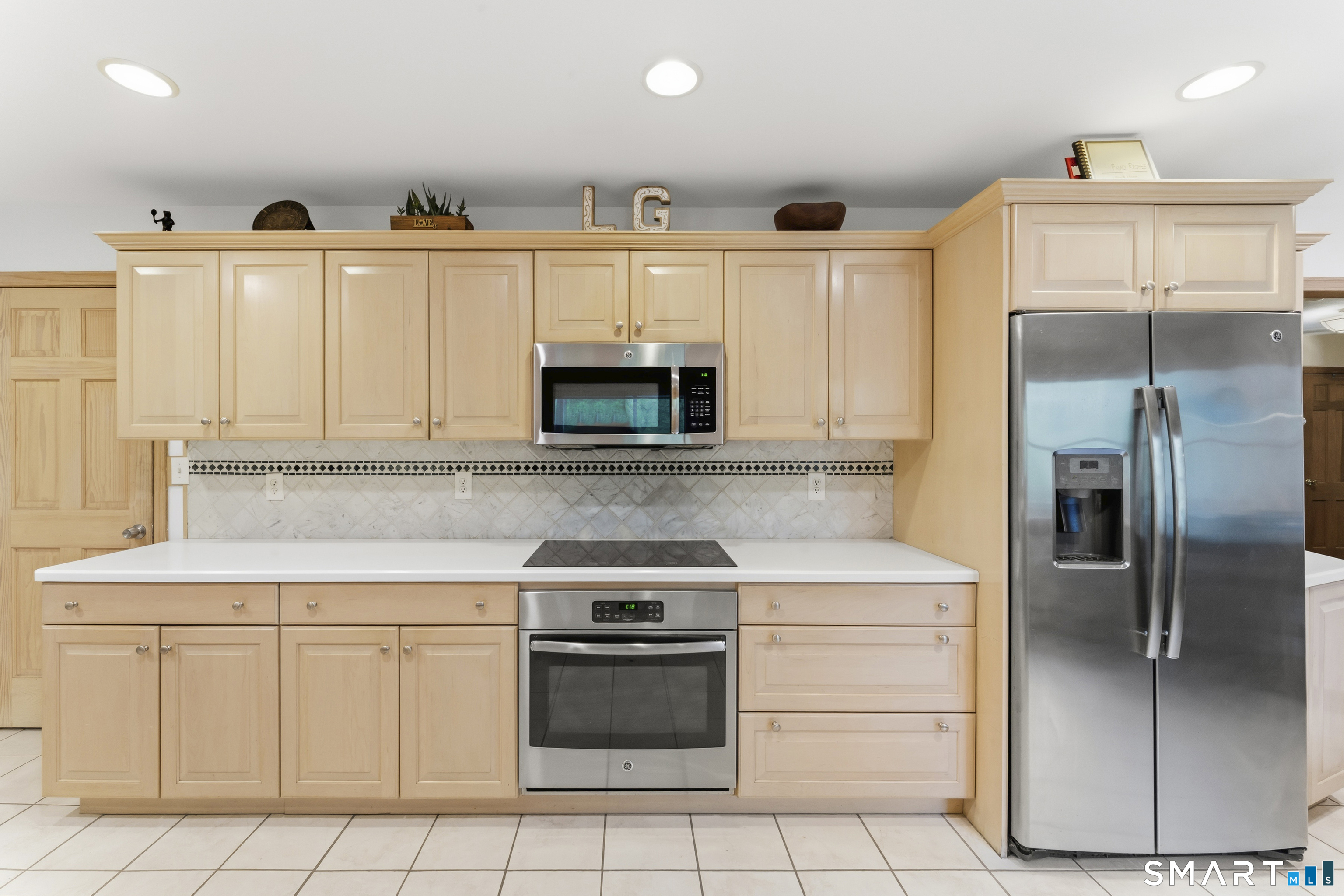 80 Mariner Circle Trumbull CT 06611
