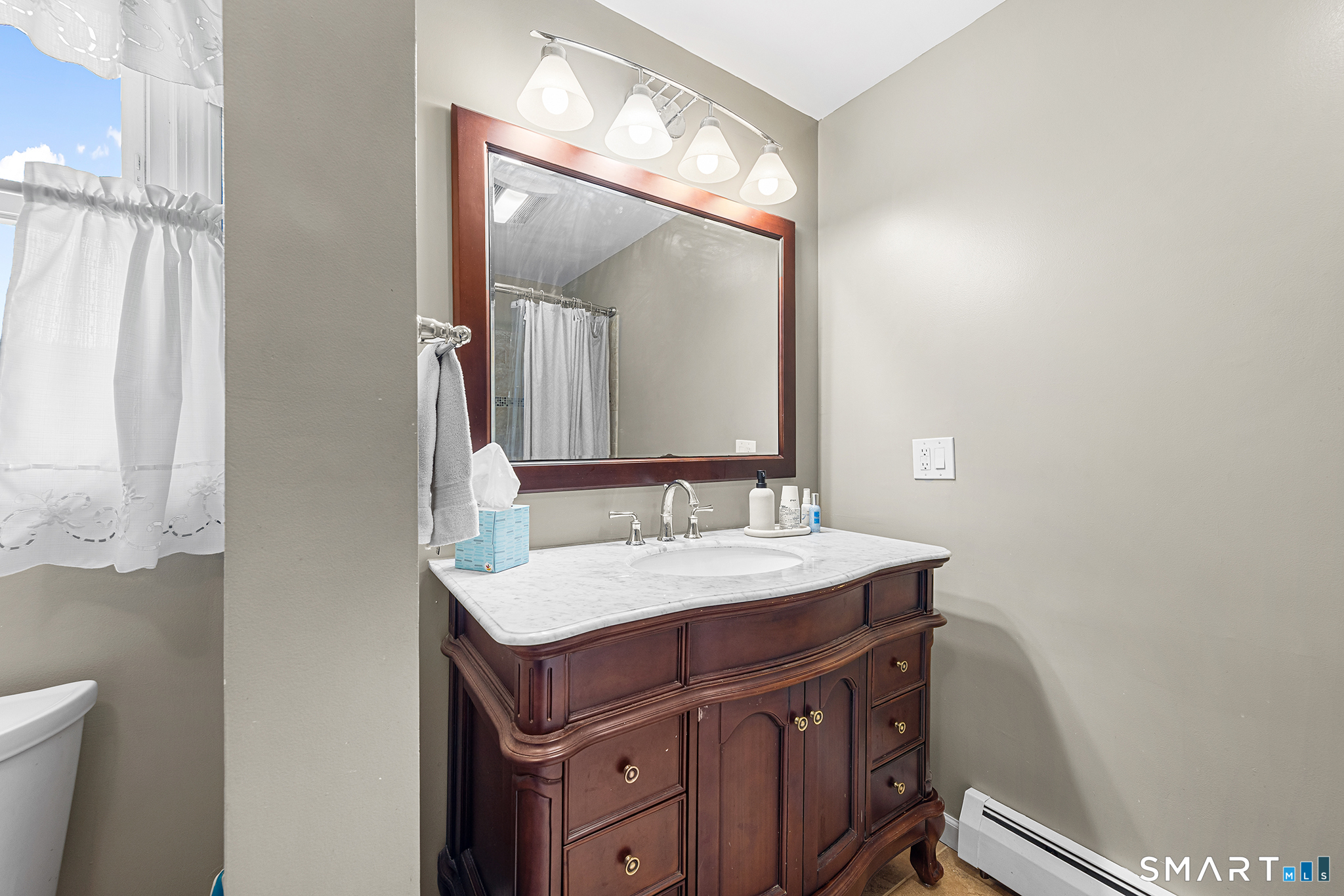 20 Somerset Drive Windsor CT 06095