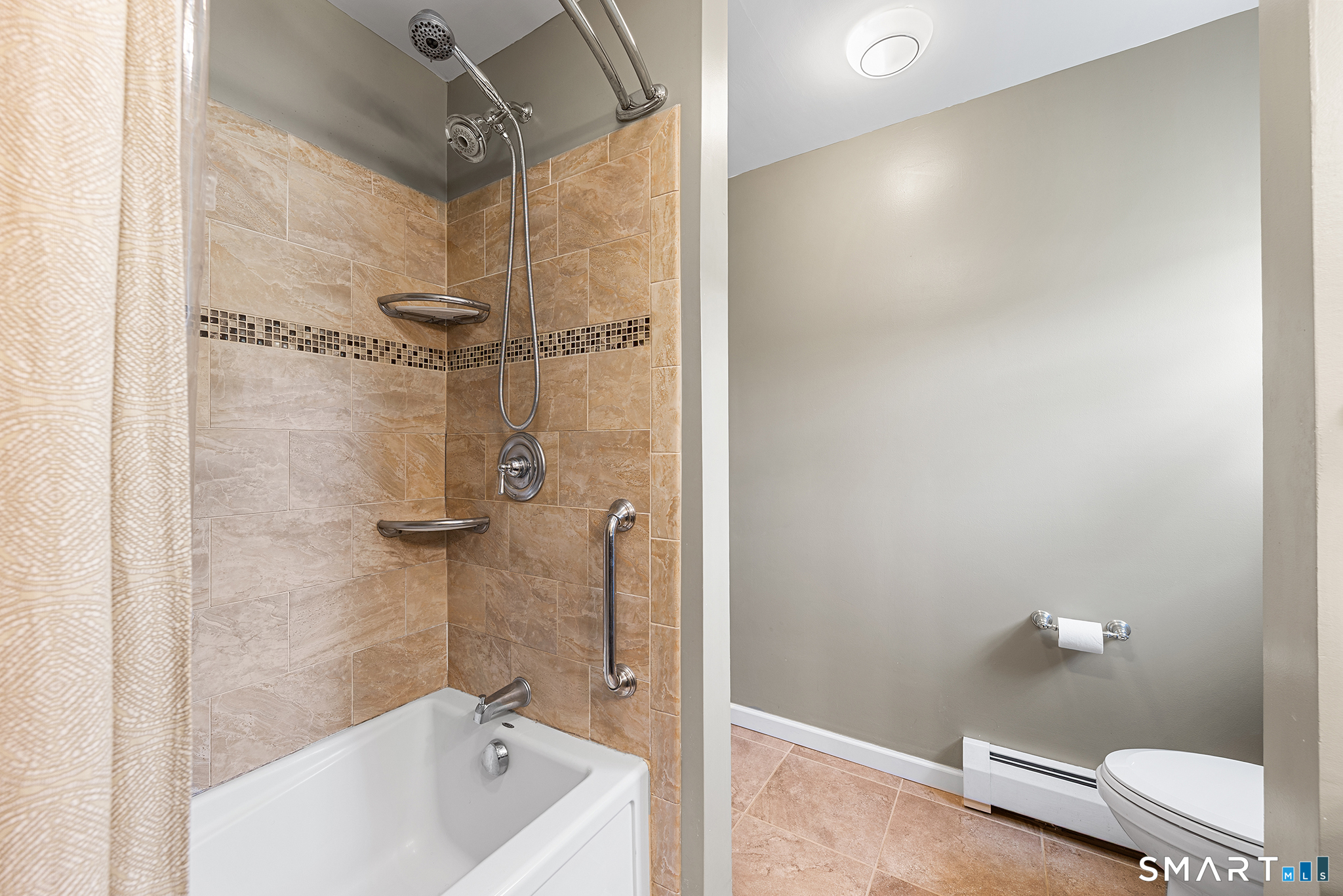 20 Somerset Drive Windsor CT 06095