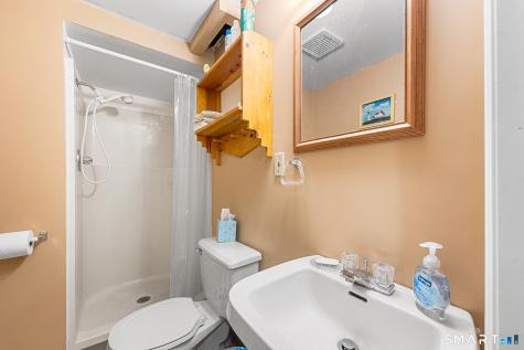 20 Somerset Drive Windsor CT 06095