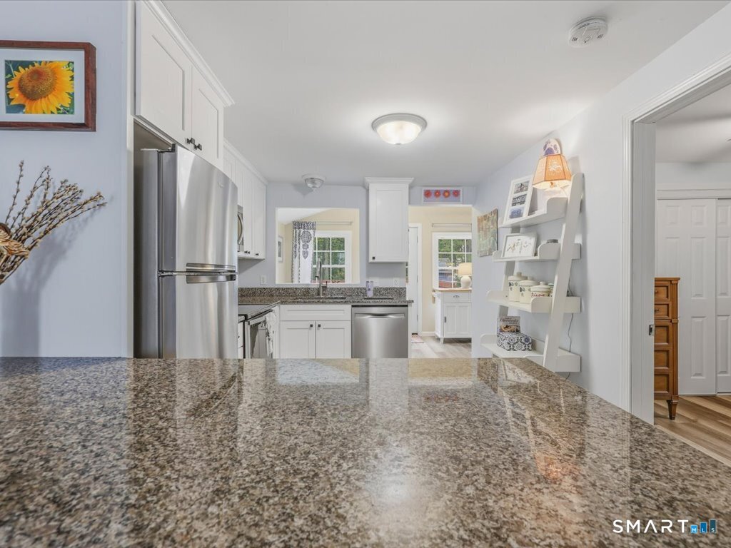 41 Spring Glen Road East Lyme CT 06357