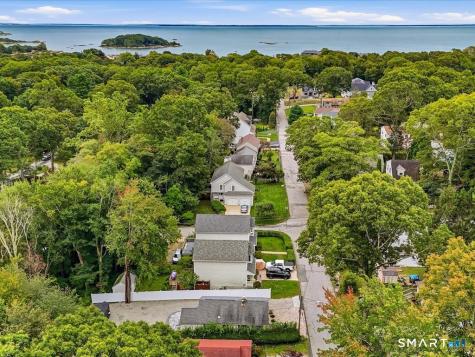 41 Spring Glen Road East Lyme CT 06357