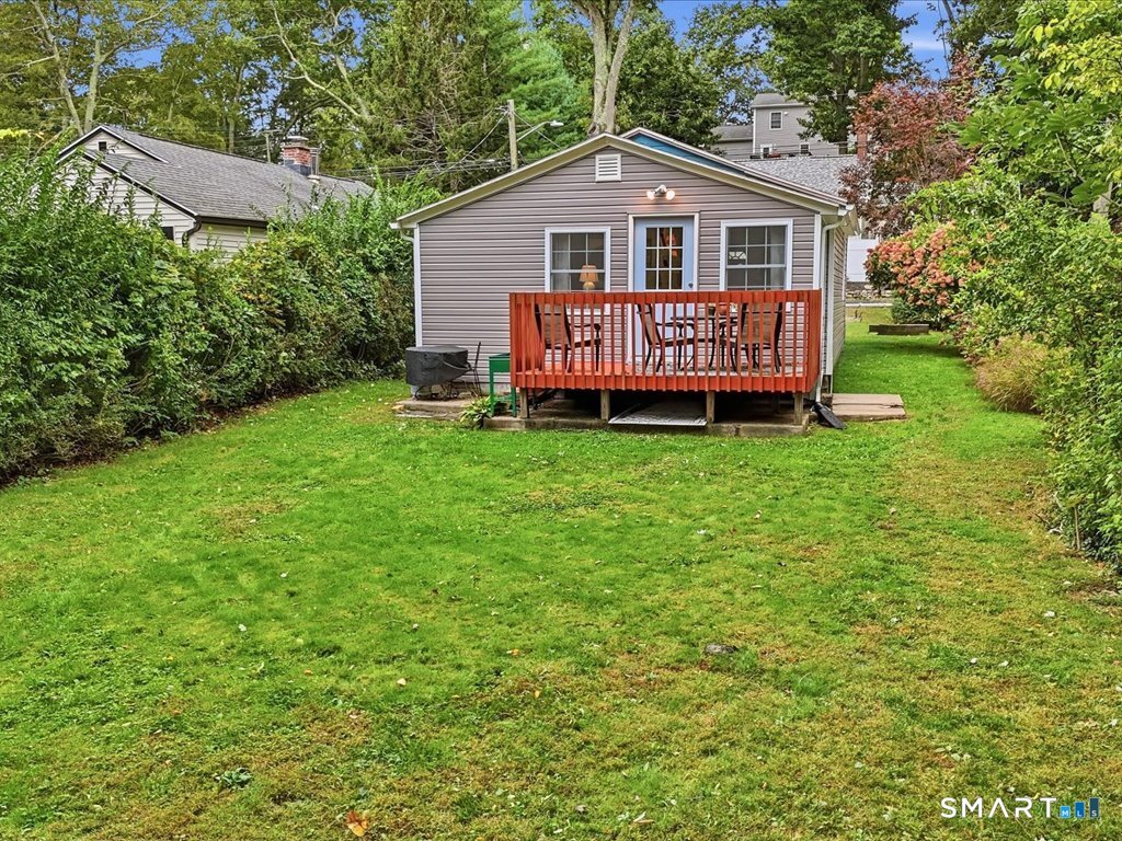 41 Spring Glen Road East Lyme CT 06357