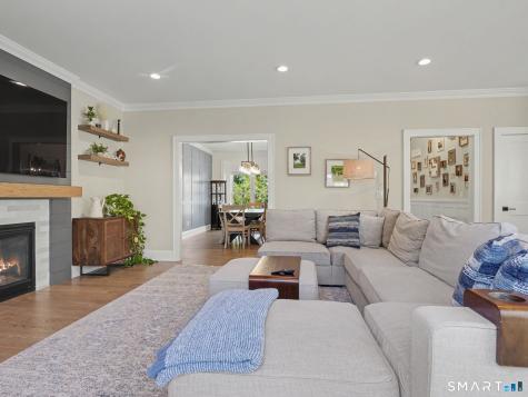 41 Reynolds Drive Fairfield CT 06824
