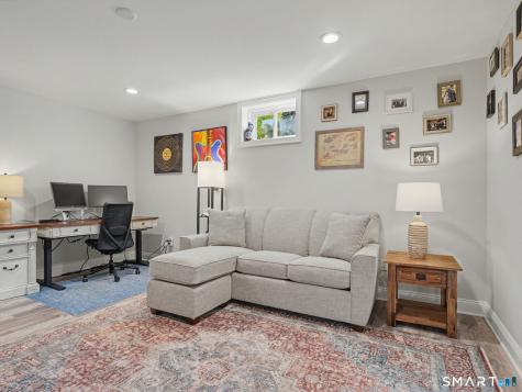 41 Reynolds Drive Fairfield CT 06824