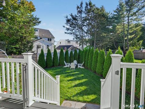 41 Reynolds Drive Fairfield CT 06824