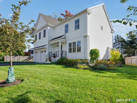 41 Reynolds Drive Fairfield CT 06824