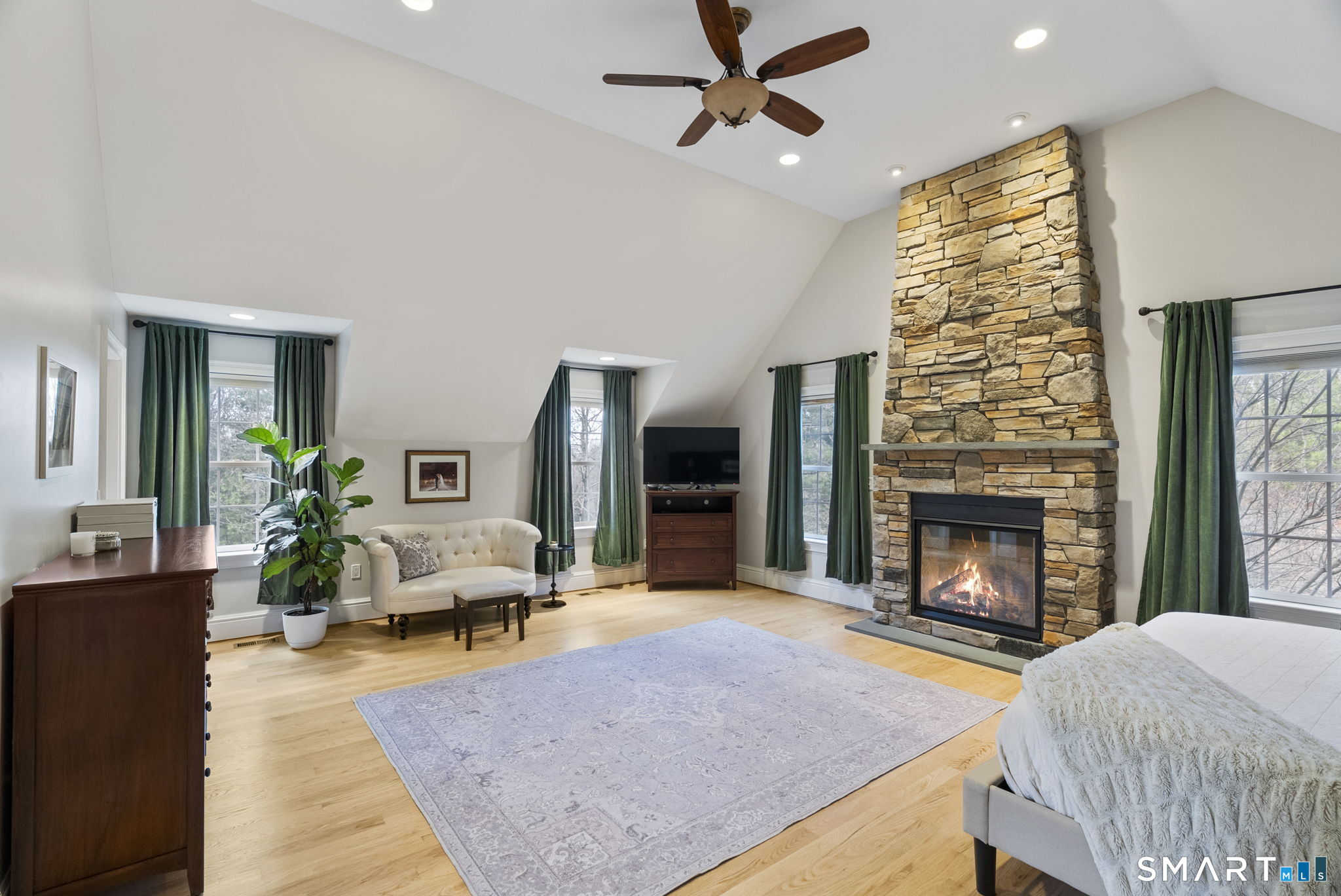 1197 Neipsic Road Glastonbury CT 06033