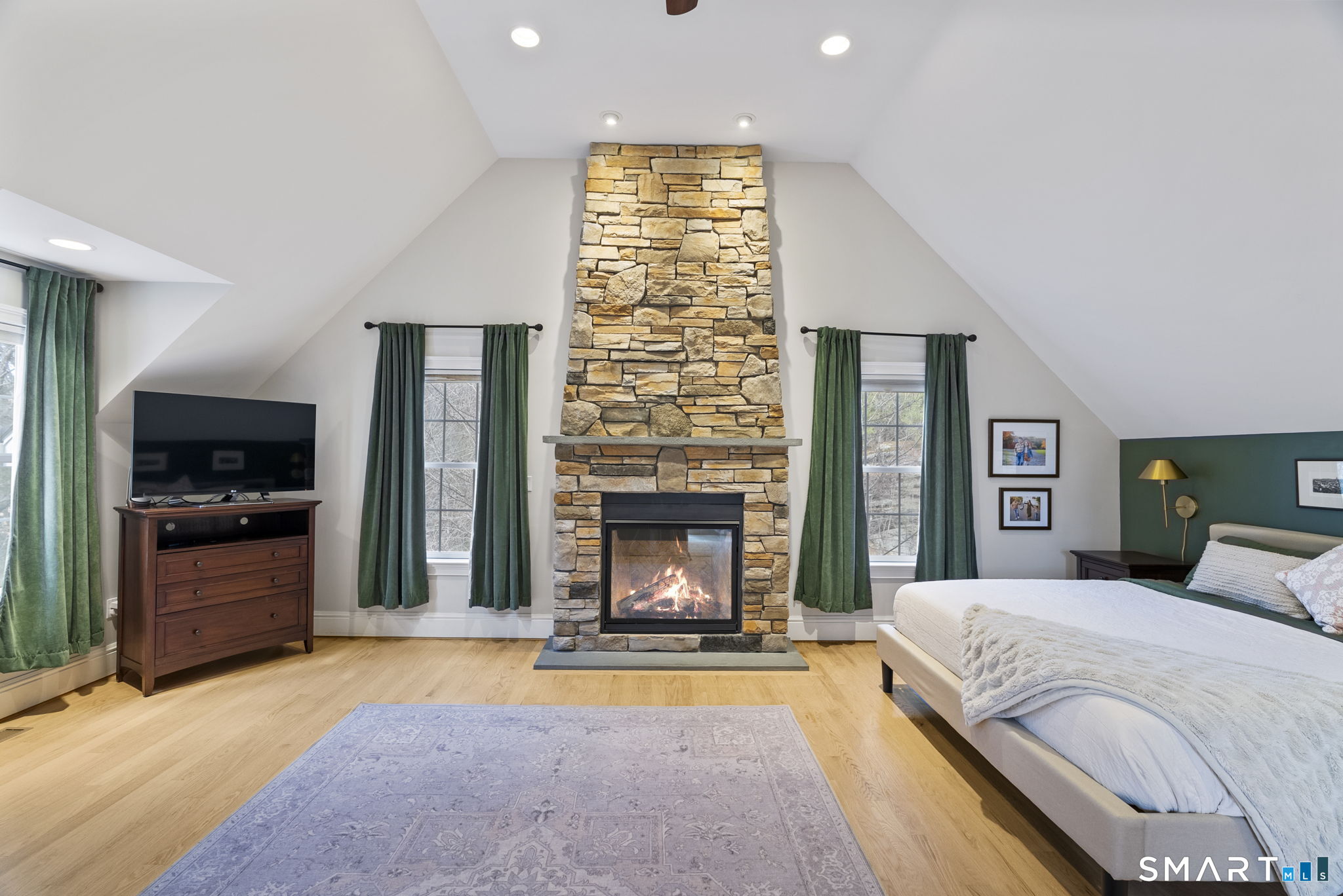 1197 Neipsic Road Glastonbury CT 06033