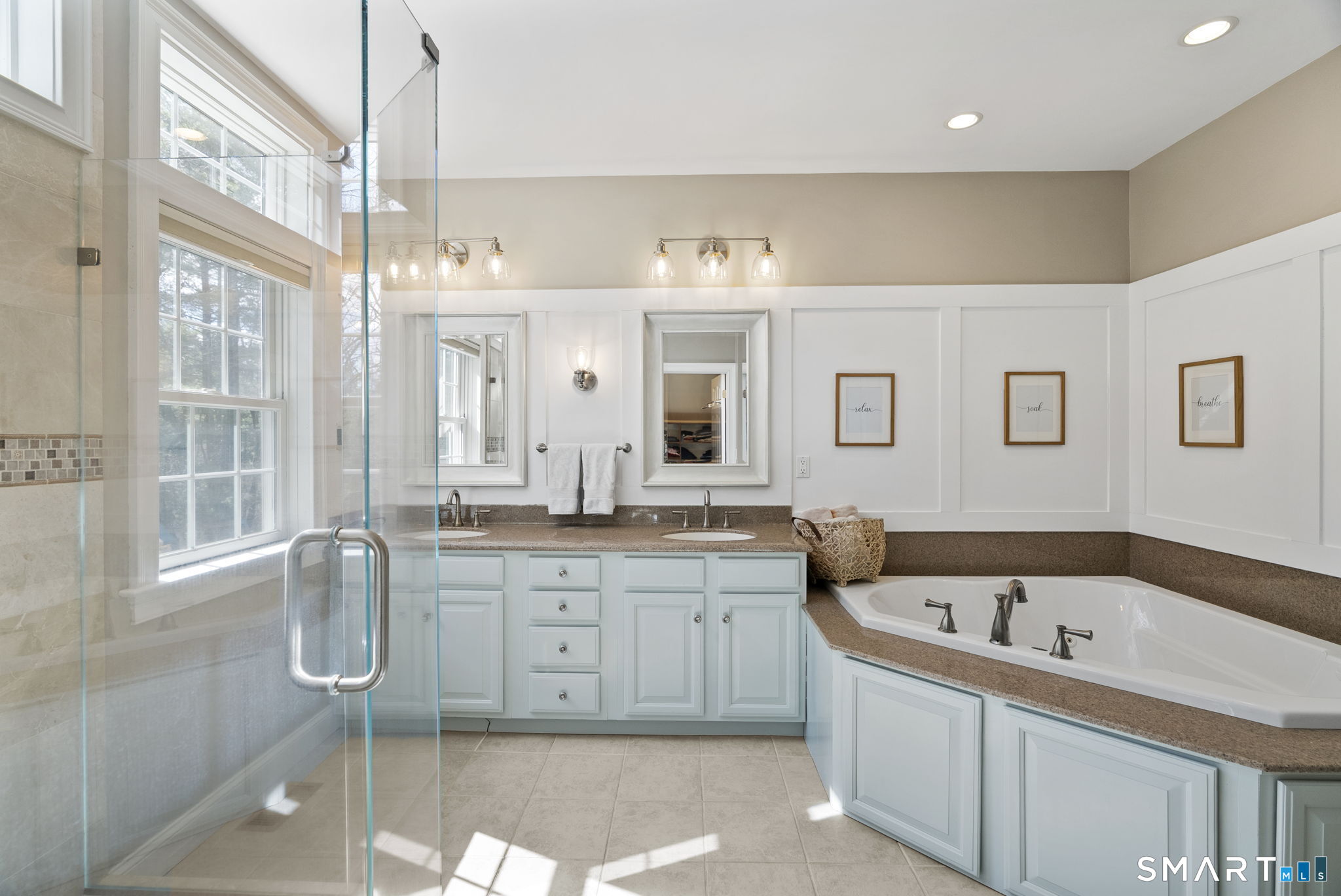 1197 Neipsic Road Glastonbury CT 06033