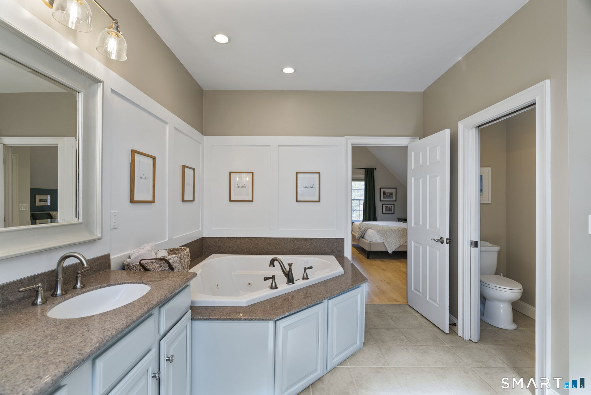 1197 Neipsic Road Glastonbury CT 06033