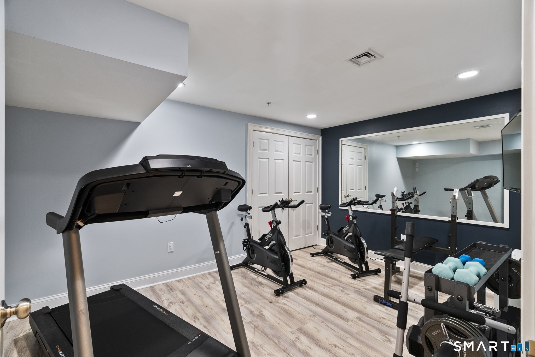 1197 Neipsic Road Glastonbury CT 06033