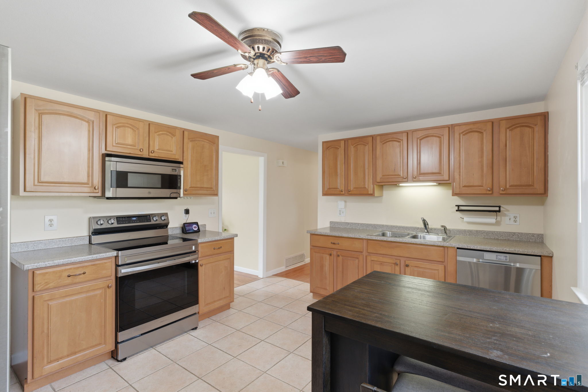8 Gem Drive Ellington CT 06029