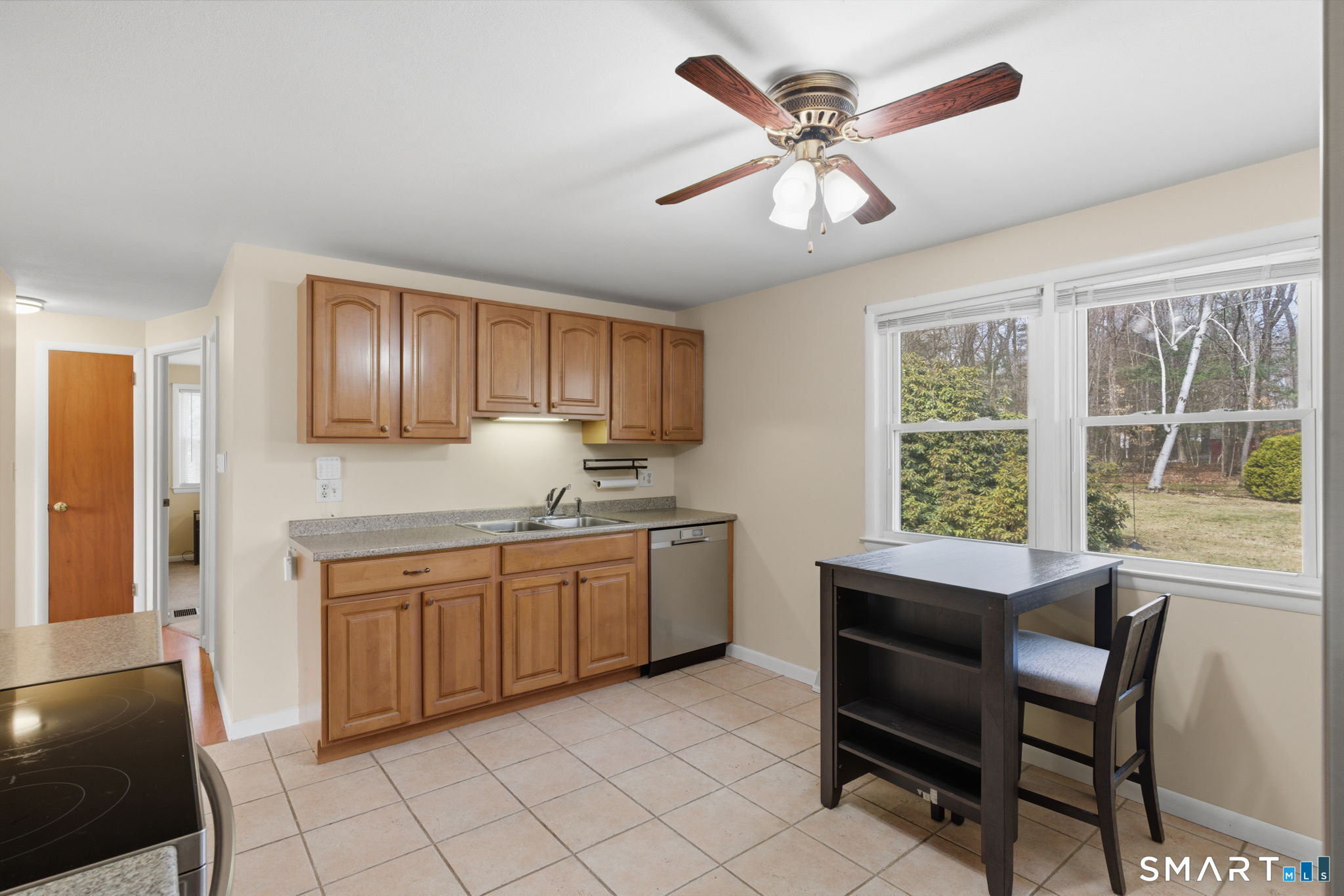 8 Gem Drive Ellington CT 06029