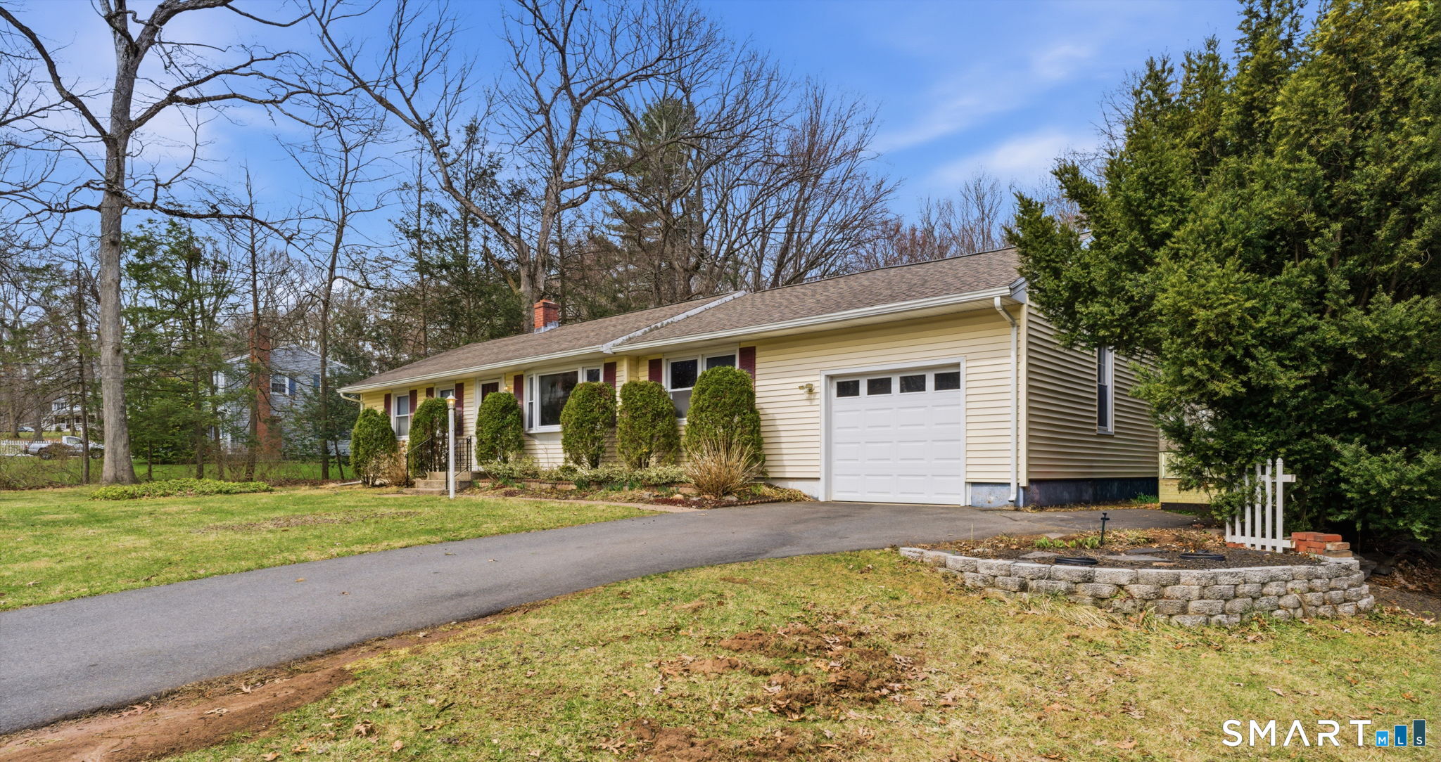 8 Gem Drive Ellington CT 06029