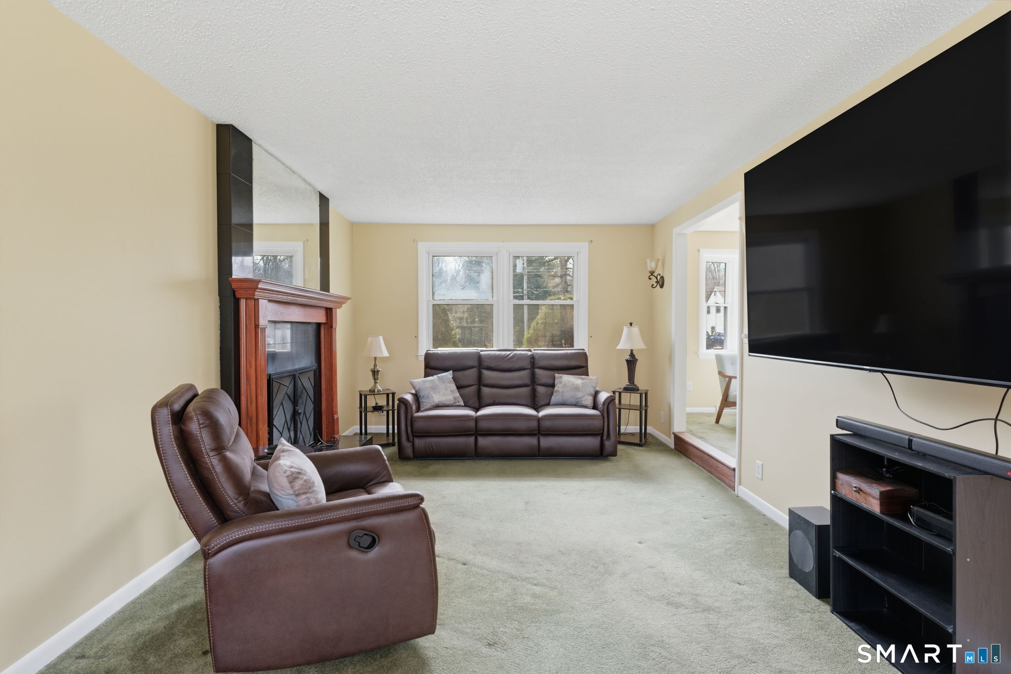 8 Gem Drive Ellington CT 06029